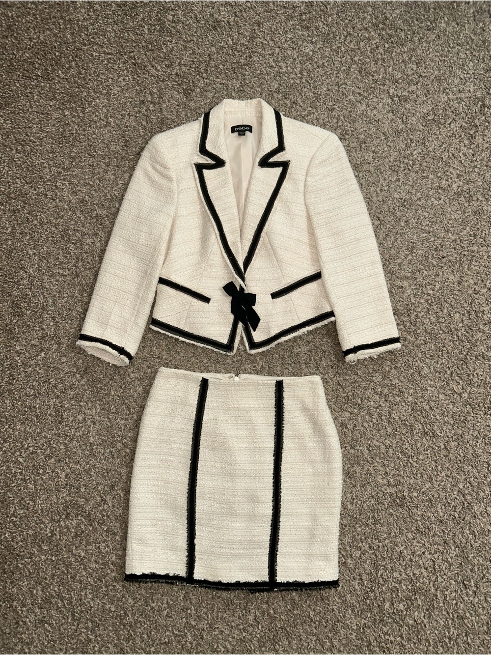 Bebe Off-White Shimmer Tweed Skirt/Jacket(NWOT!) with Black Trim